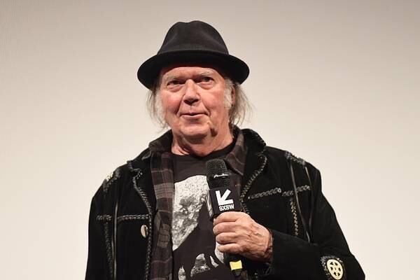 Neil Young to Spotify: Get rid of Joe Rogan’s podcast or I pull my music