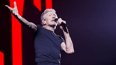Roger Waters' 2023 Polish concerts canceled; Waters writes open letter to Putin