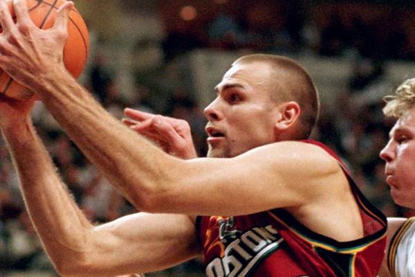 Former North Carolina, NBA star Eric Montross diagnosed with cancer